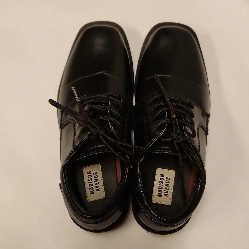 Madison Avenue Shoes Size 3 Black Dress Shoes Boys Formal